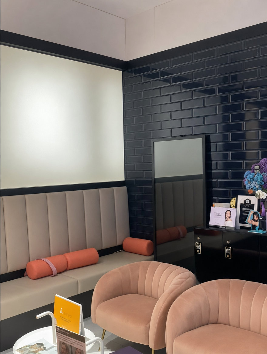 DR.BAQUO ONDA lifting face clinic lobby and waiting area near Konkuk Station Seoul